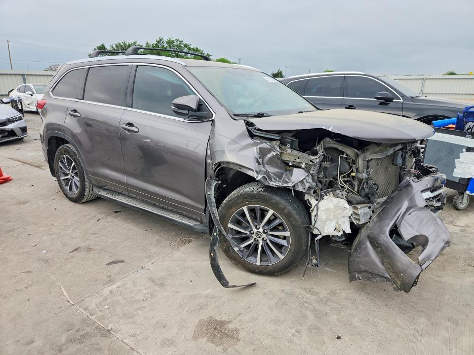 2018 Toyota Highlander xle
