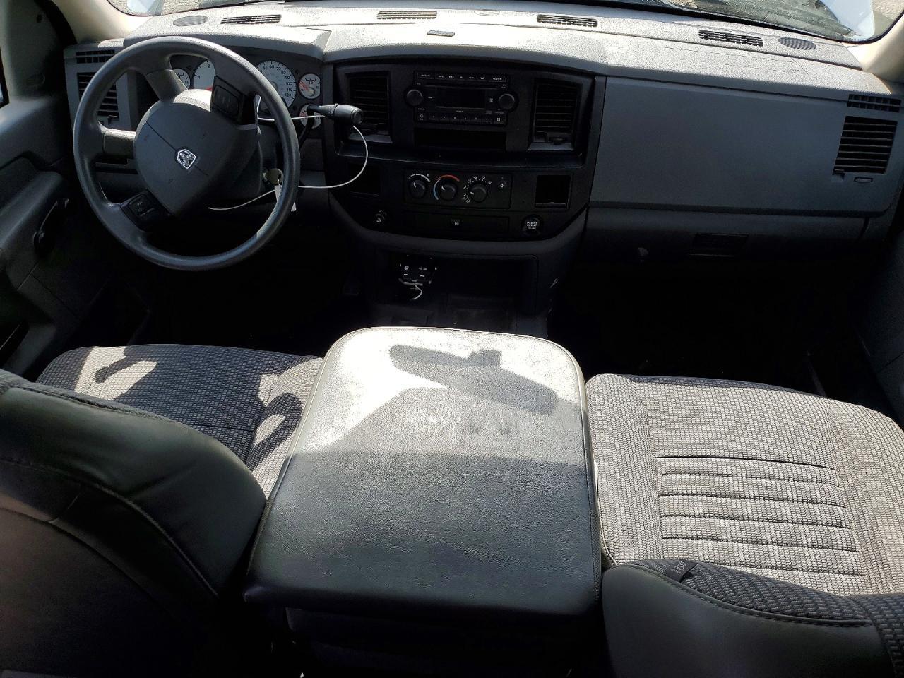 2008 Dodge RAM Flatbed Truck