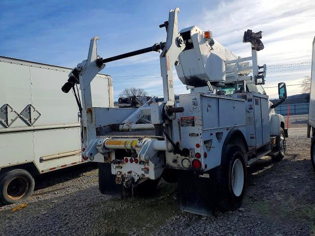 2007 Chevrolet C7500 C7C042