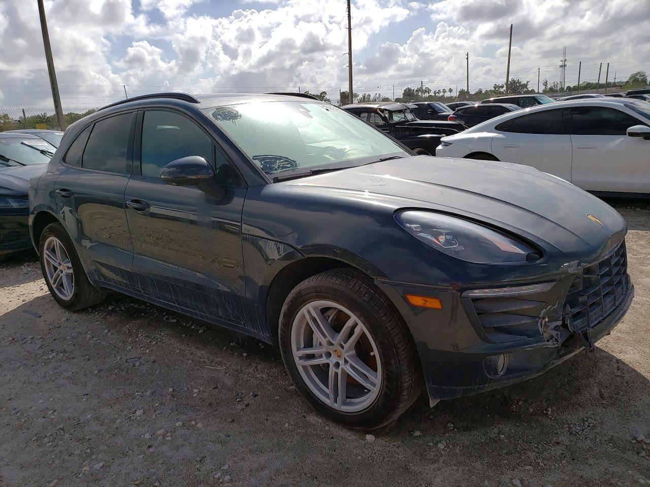 2017 Porsche Macan s