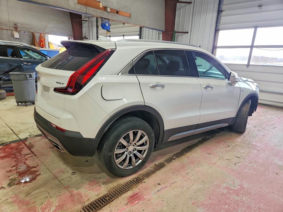 2021 Cadillac XT4 Premium Luxury