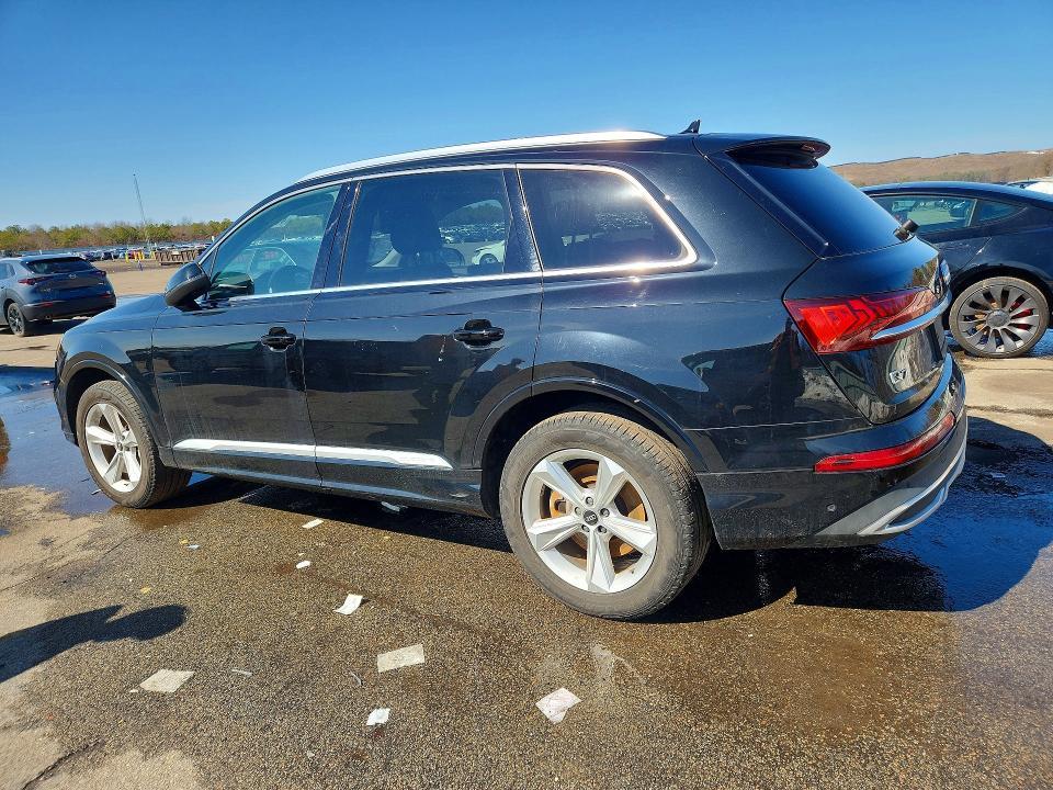 2023 Audi Q7 Premium Plus