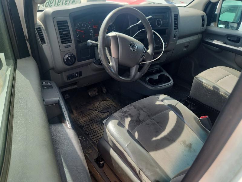 2014 Niss Medium DUTY/BOX Trucks