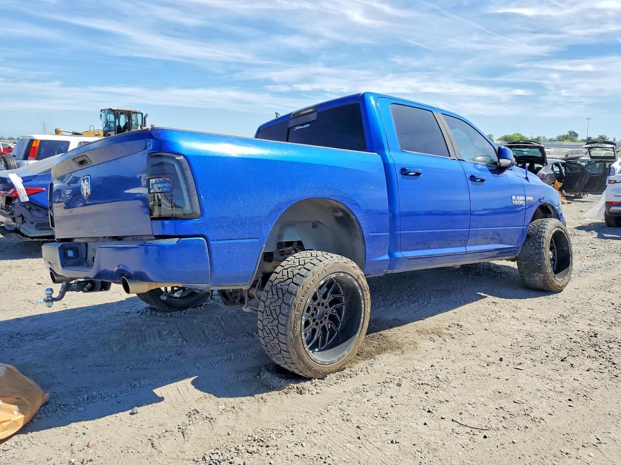2016 Dodge RAM 1500 Sport