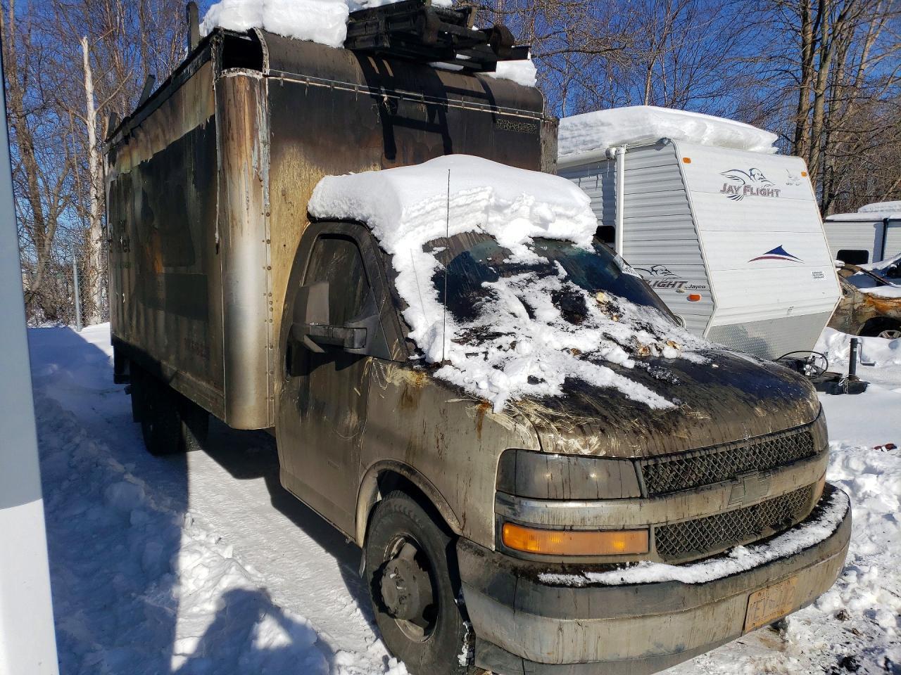 2021 Chev Rolet Express box Truck