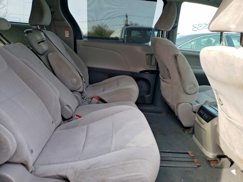 2020 Toyota Sienna le 8-passenger