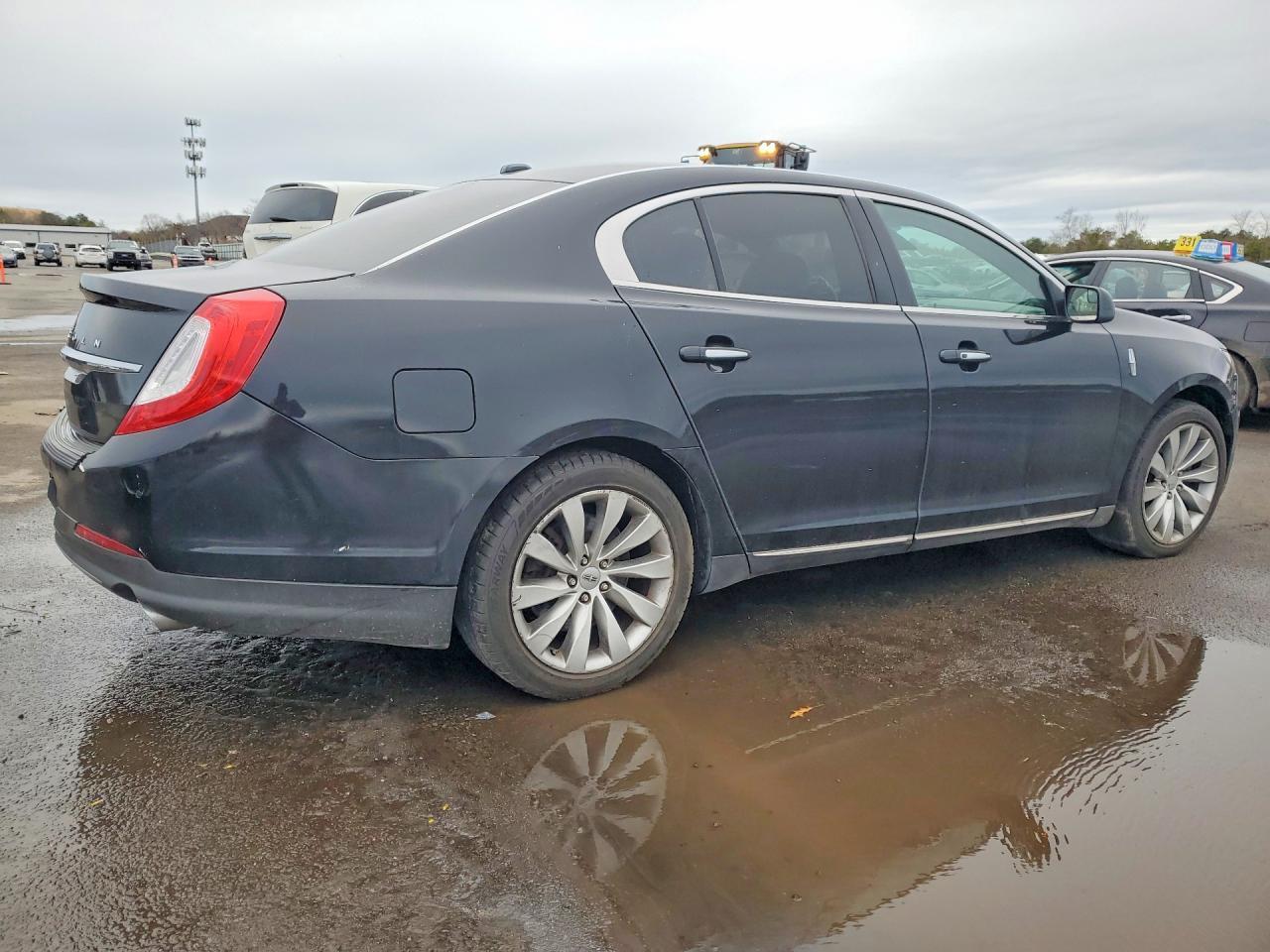 2015 Lincoln MKS