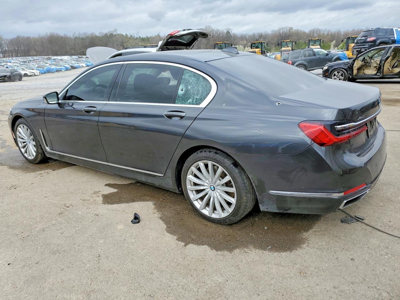 2020 BMW 740 xi