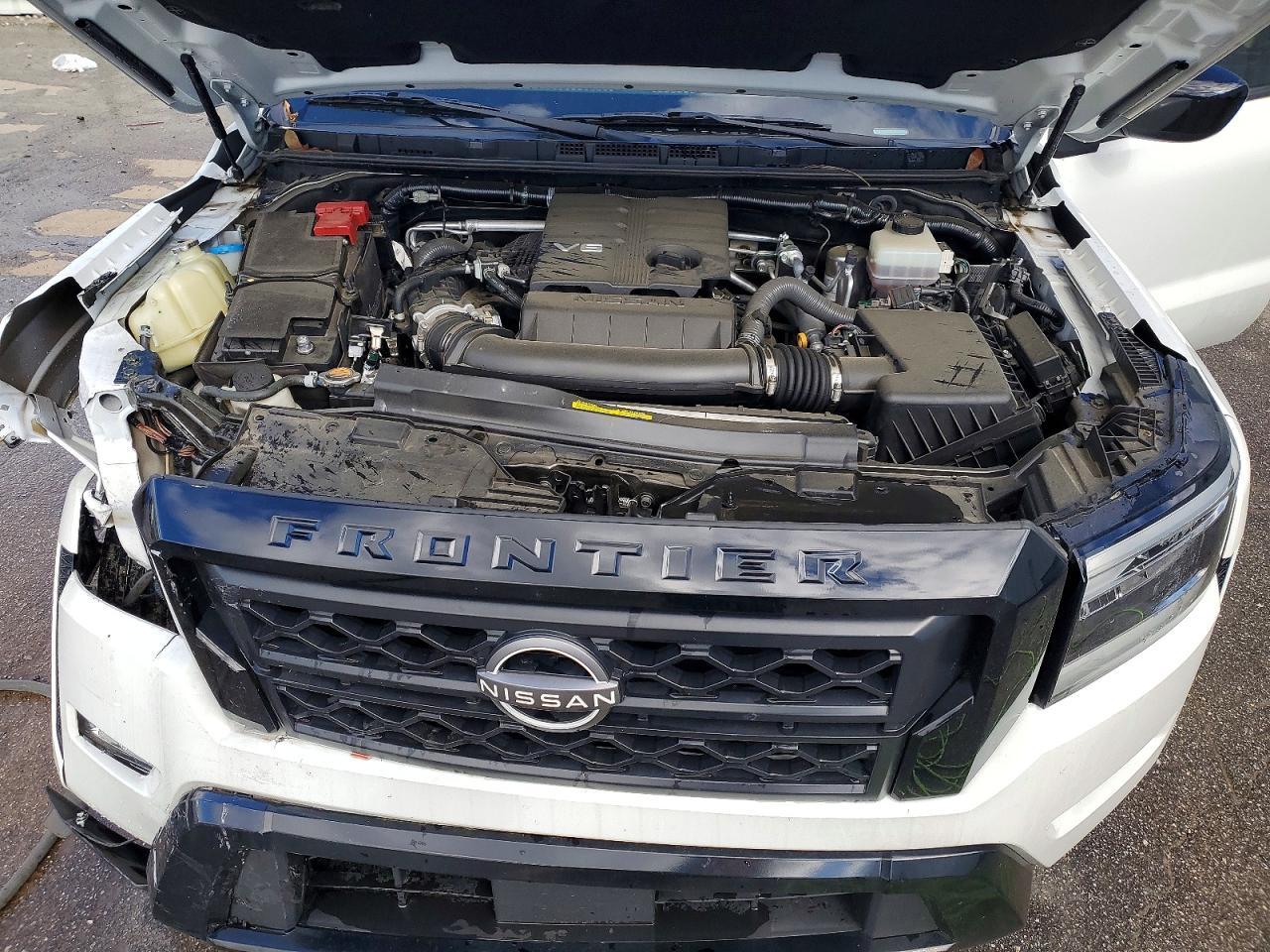 2023 Nissan Frontier SV