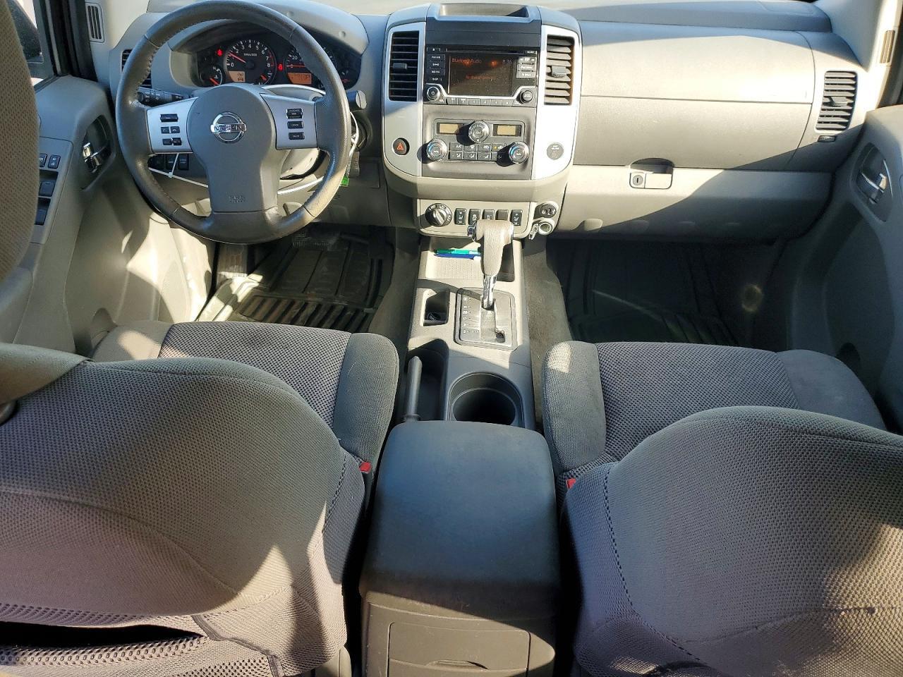2017 Nissan Frontier SV