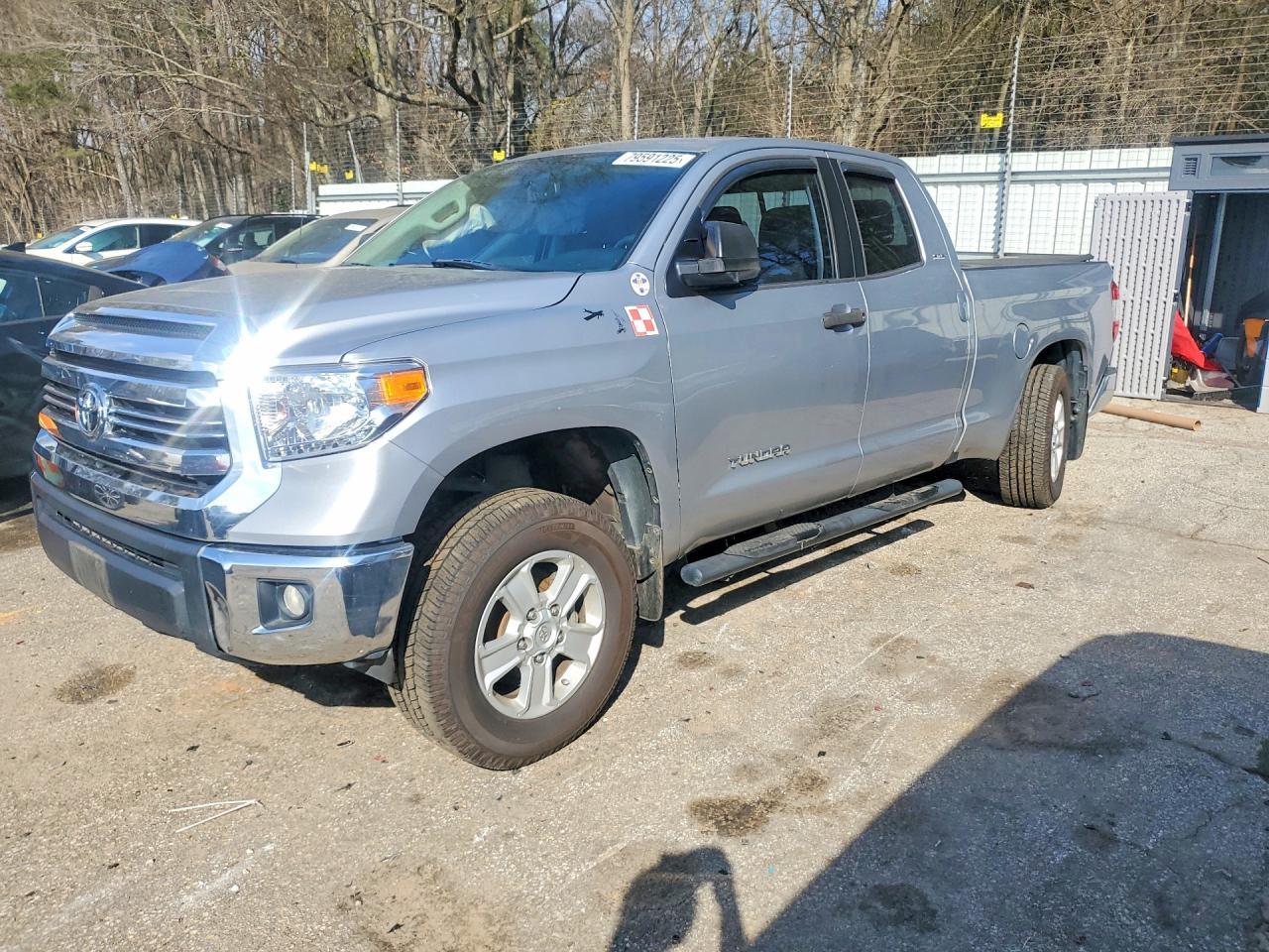 2017 Toyota Tundra SR5