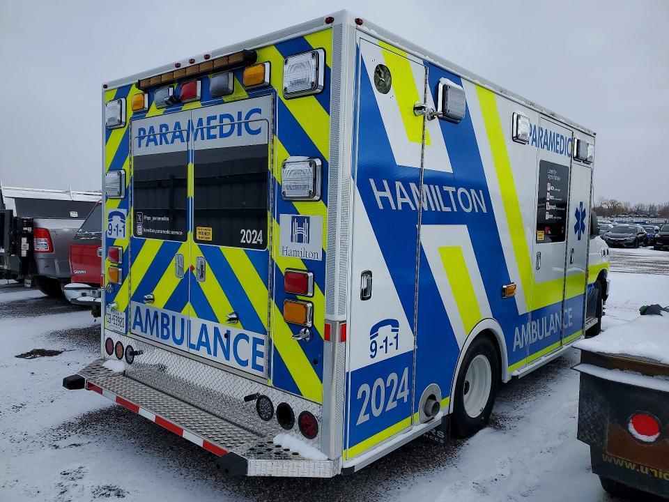 2025 Ford E-SERIES Cutaway