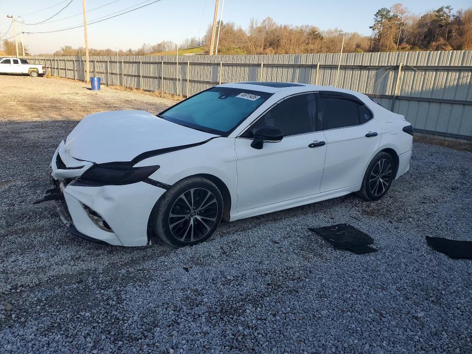 2018 Toyota Camry se