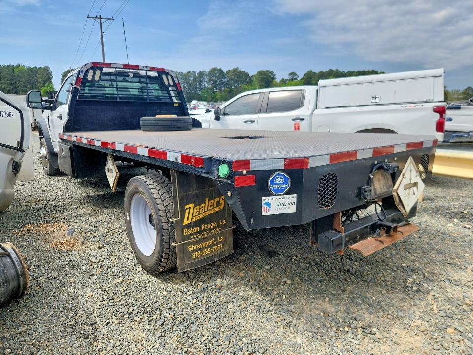 2019 Ford F550 Super Duty Flatbed Truck