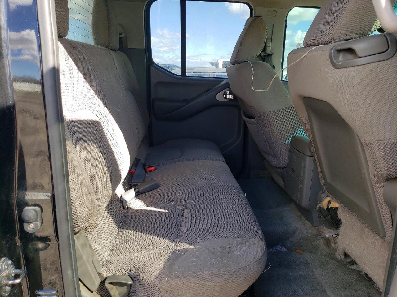 2012 Nissan Frontier S