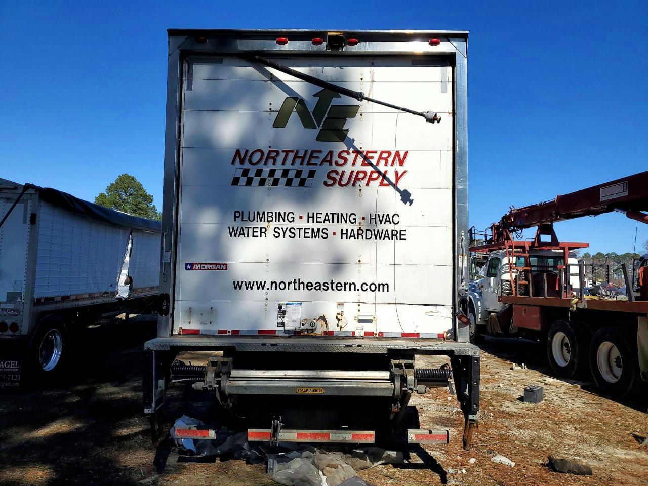 2019 Freigliner 2019 Freightliner Business Class M2 BOX Truck