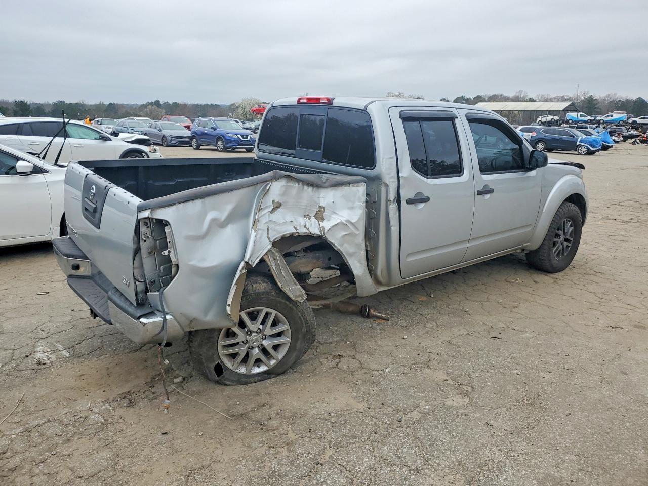 2016 Nissan Frontier SV