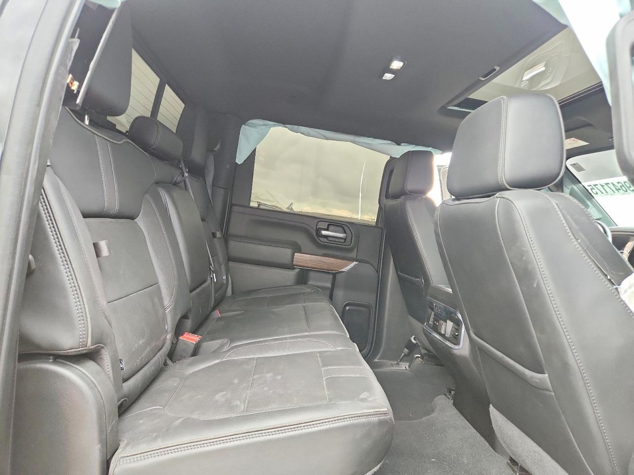 2022 Chevrolet Silverado K3500 High Country