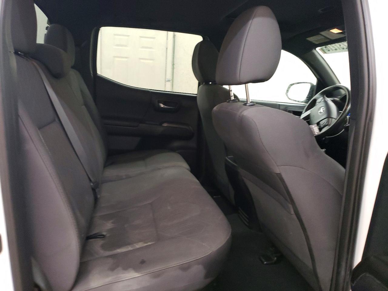 2017 Toyota Tacoma SR5 V6