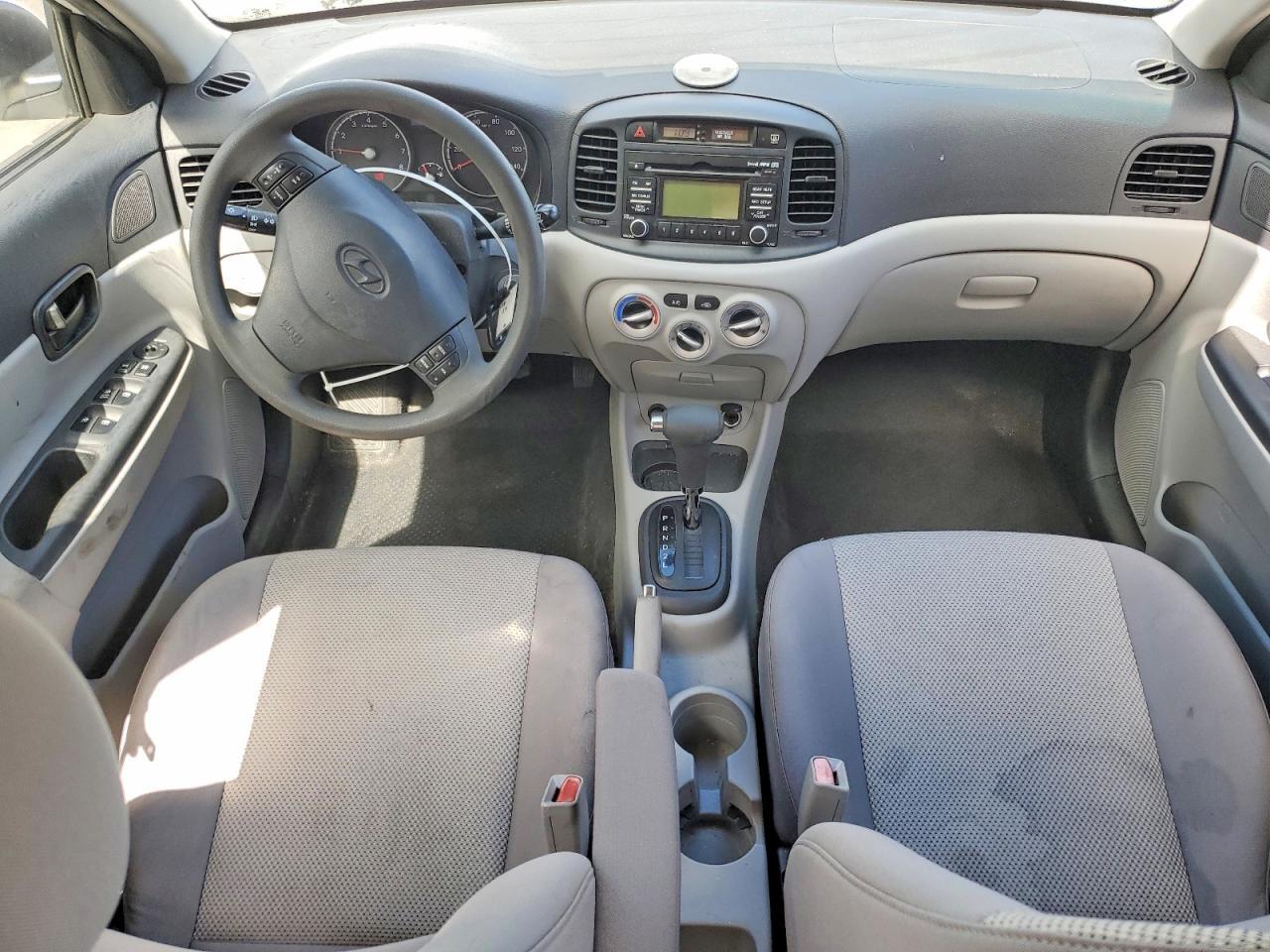 2010 Hyundai Accent gls