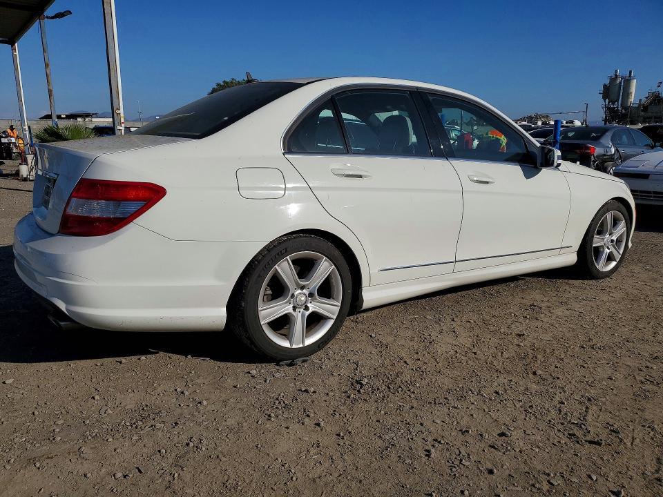 2011 Mercedes-Benz C300