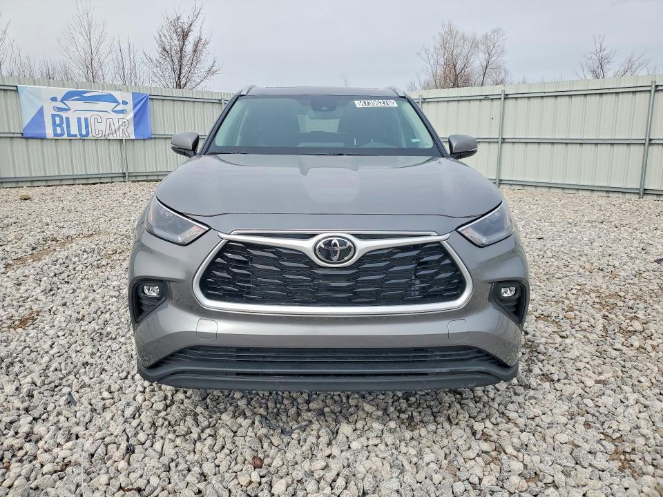 2026 Toyota Highlander xle