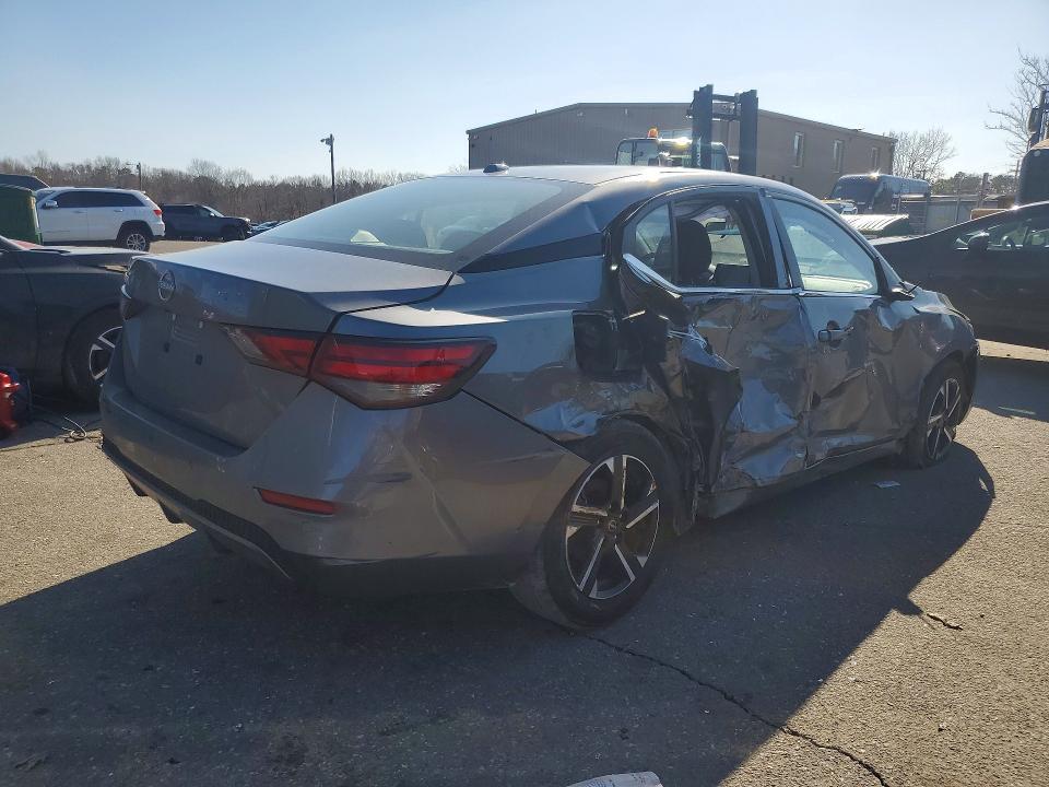 2025 Nissan Sentra sv