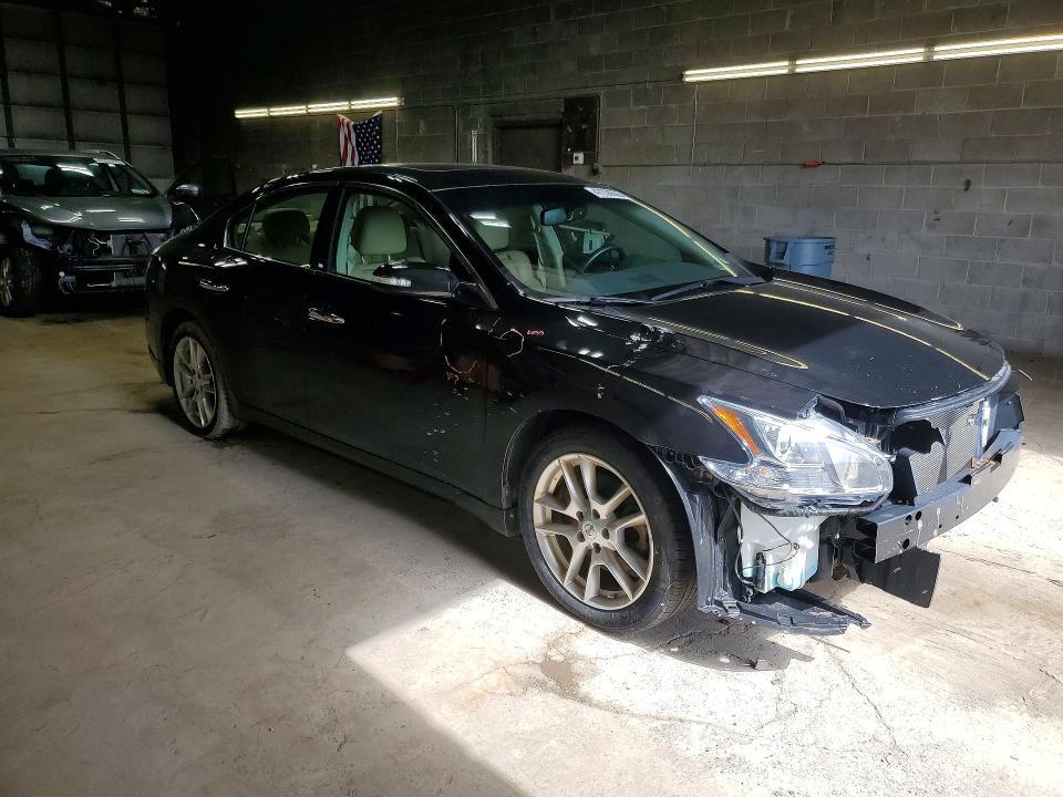 2010 Nissan Maxima 3.5 s