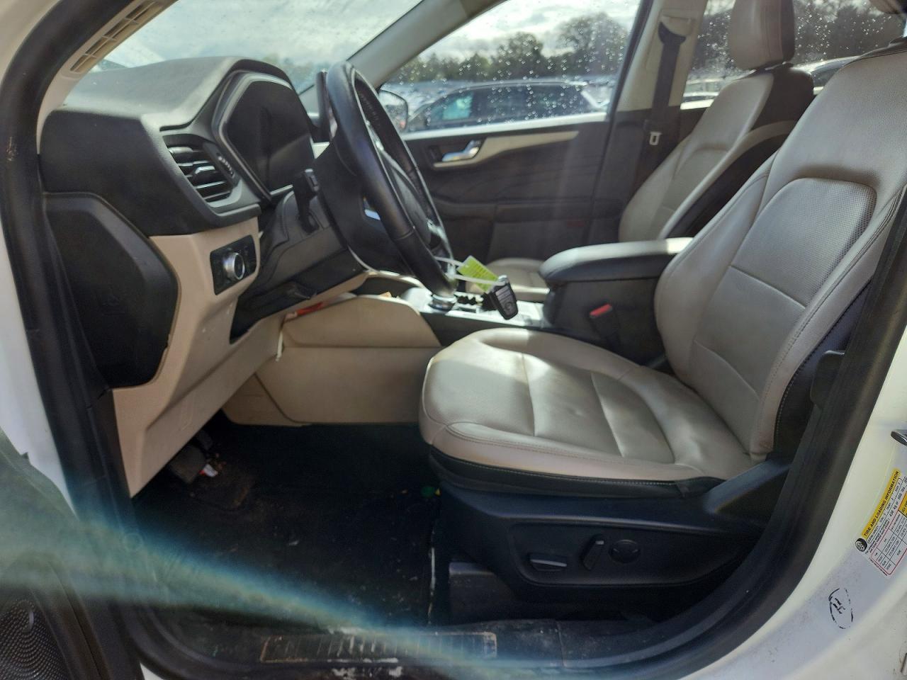 2021 Ford Escape sel
