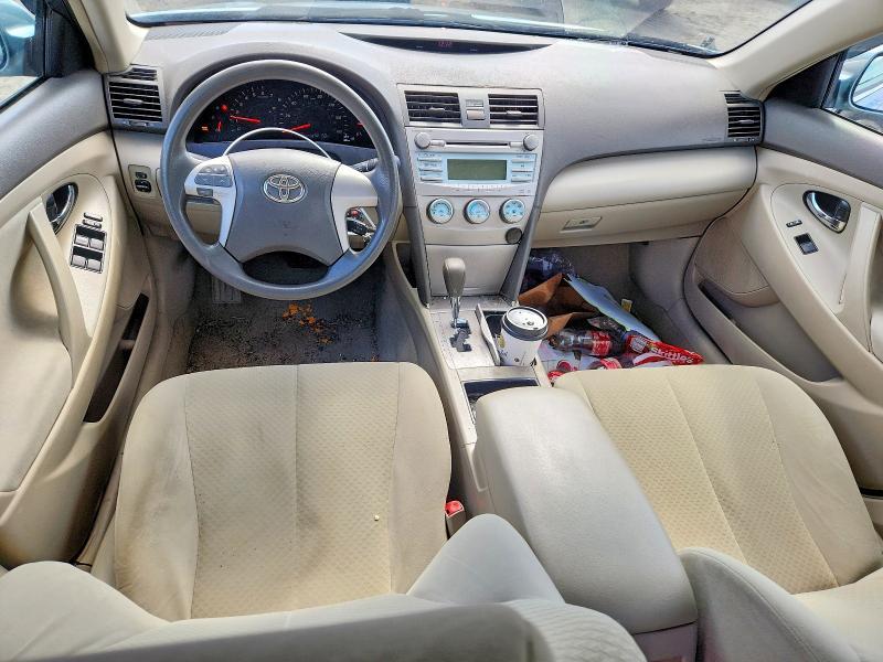 2009 Toyota Camry le