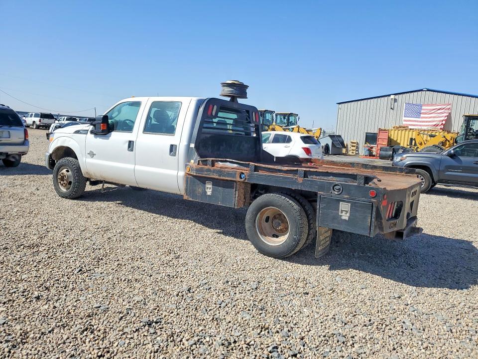 2015 Ford F350 Super Duty Flatbed Truck