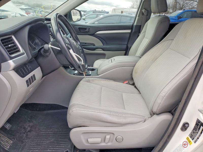 2015 Toyota Highlander le Plus