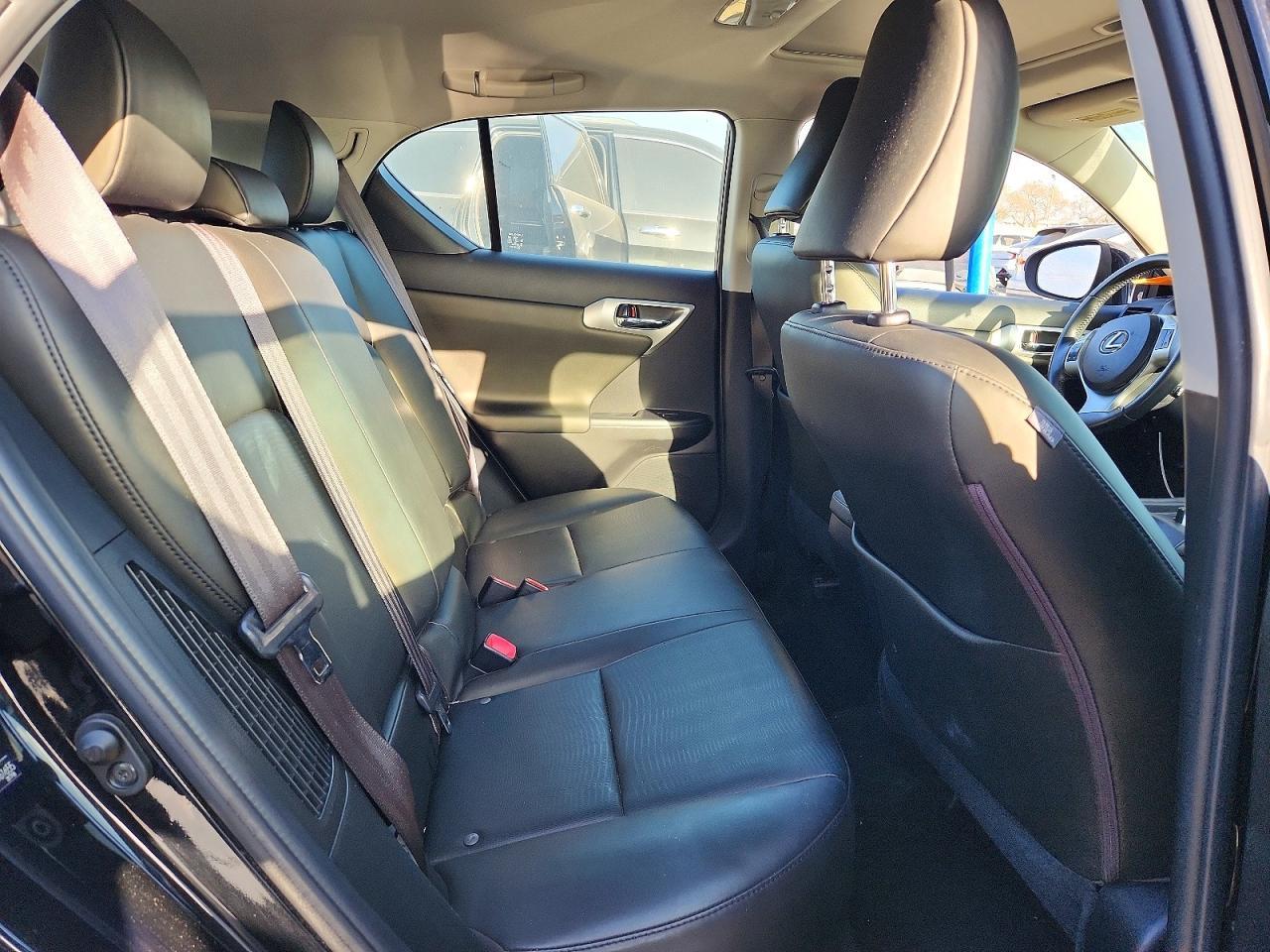 2013 Lexus Ct 200h Base
