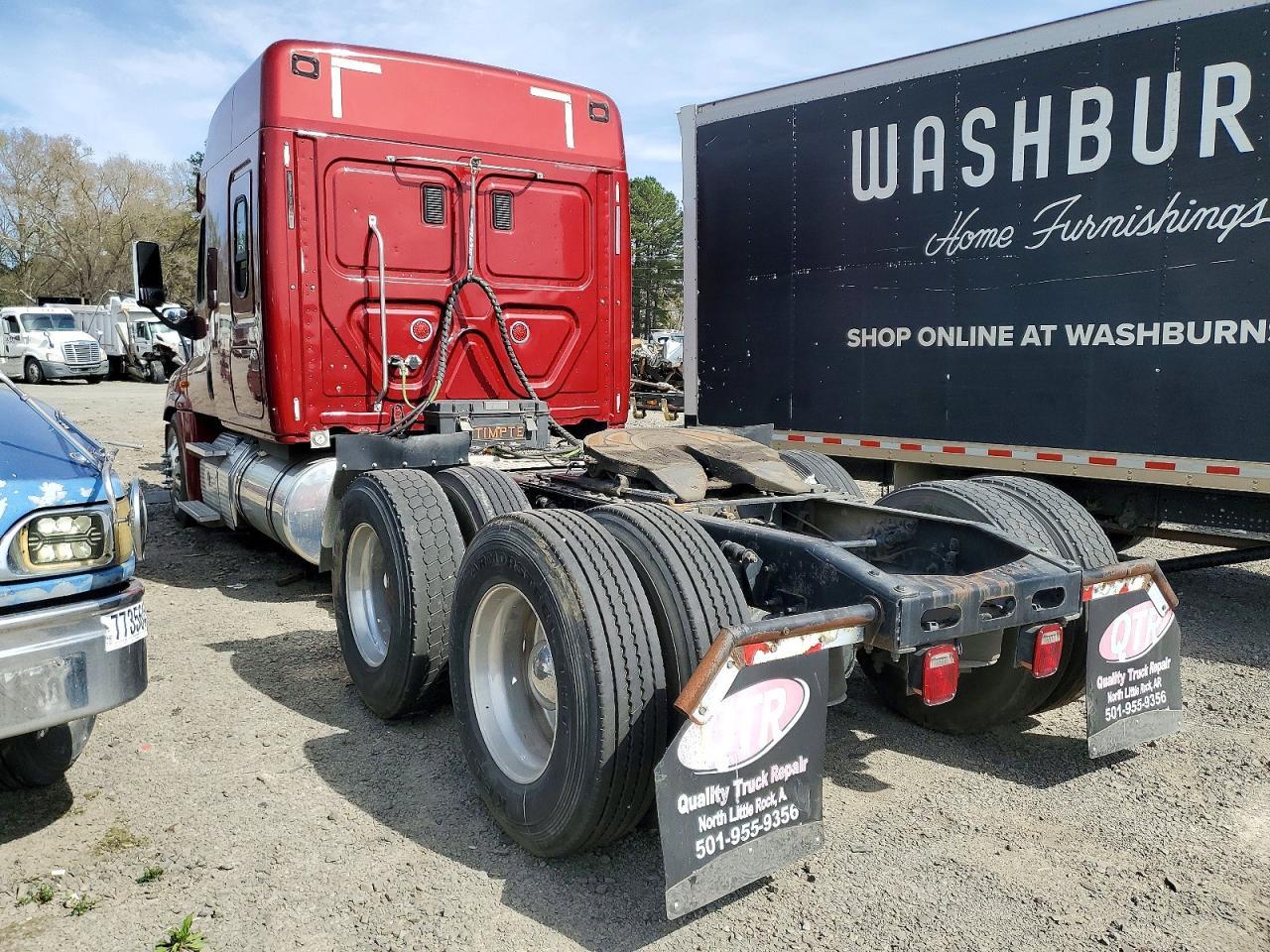 2016 Freigliner 2016 Freightliner Cascadia 125 Semi Truck