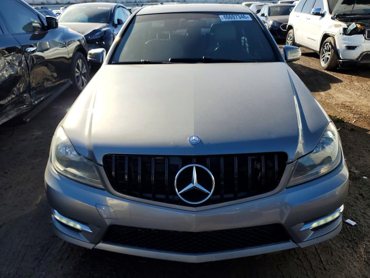 2014 Mercedes-Benz C 250