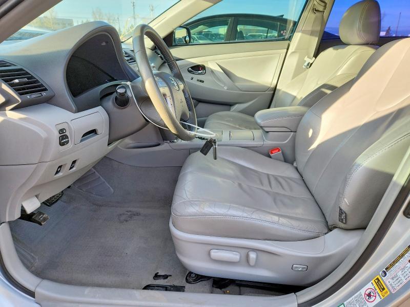 2010 Toyota Camry Hybrid 4DR