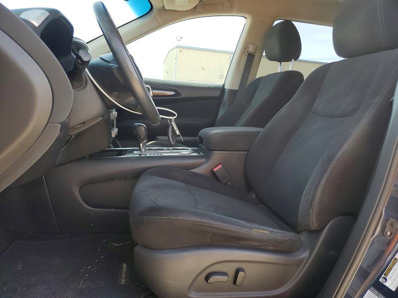 2015 Nissan Pathfinder sv