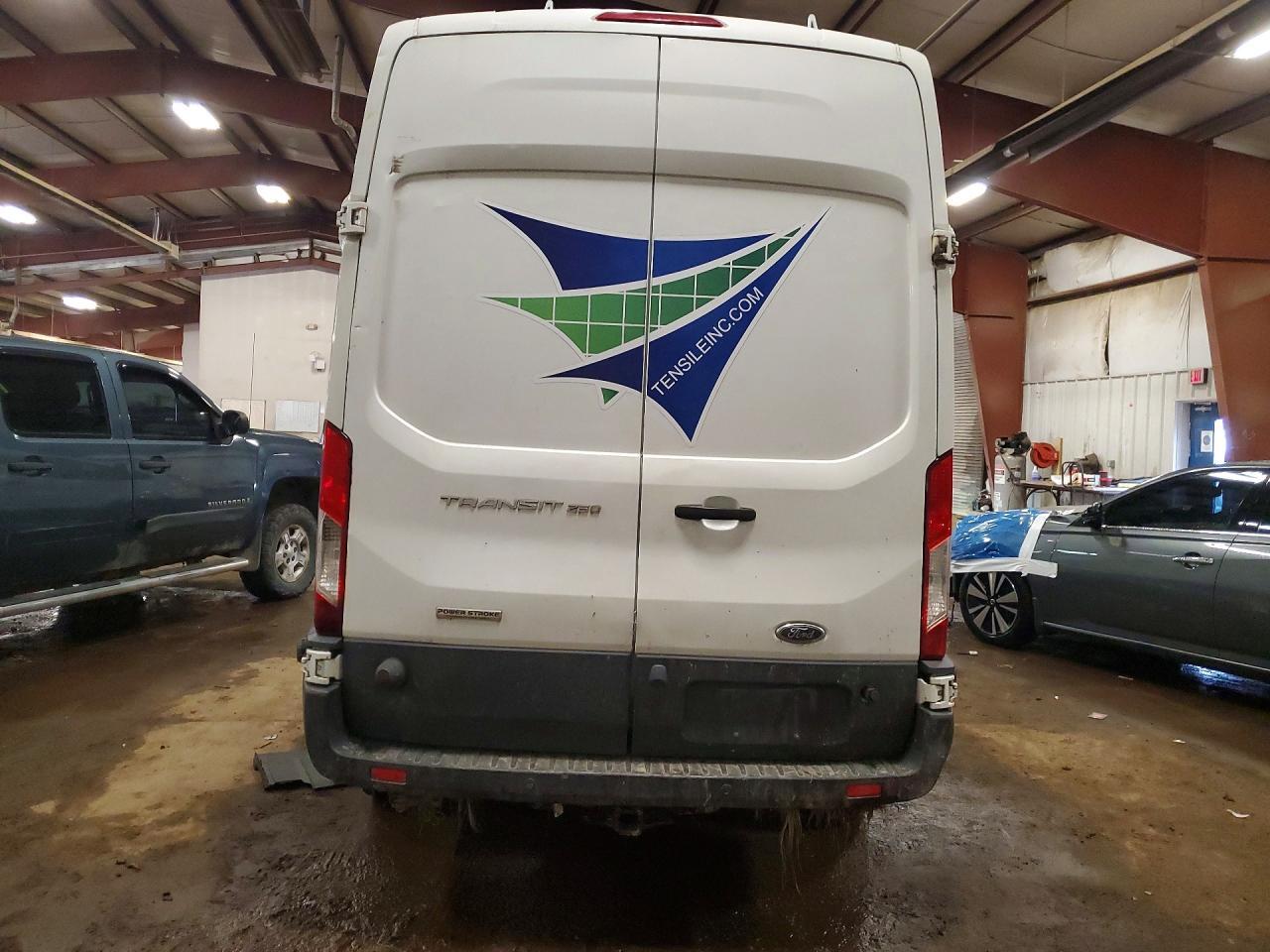 2016 Ford Transit T-250