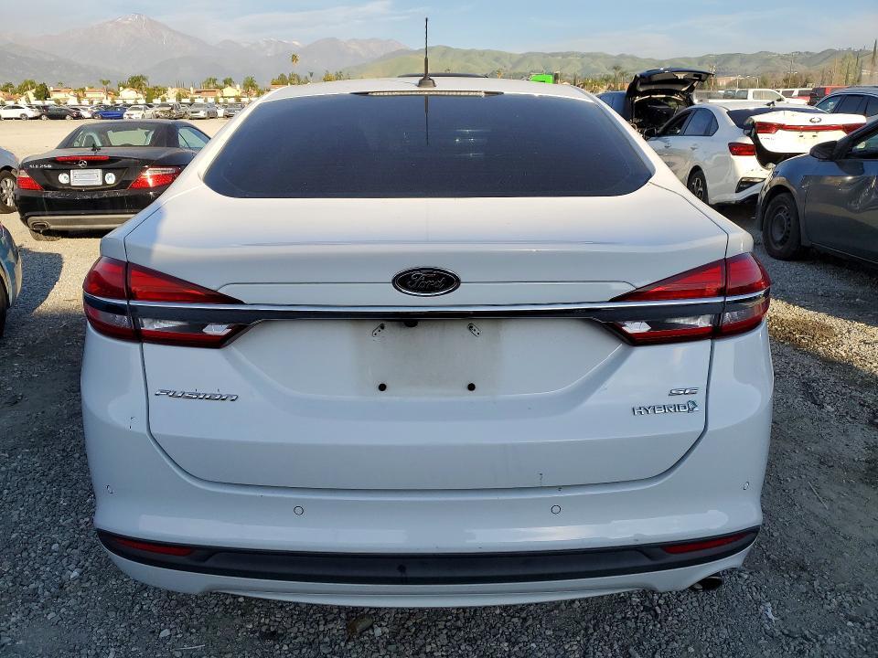 2018 Ford Fusion se Hybrid