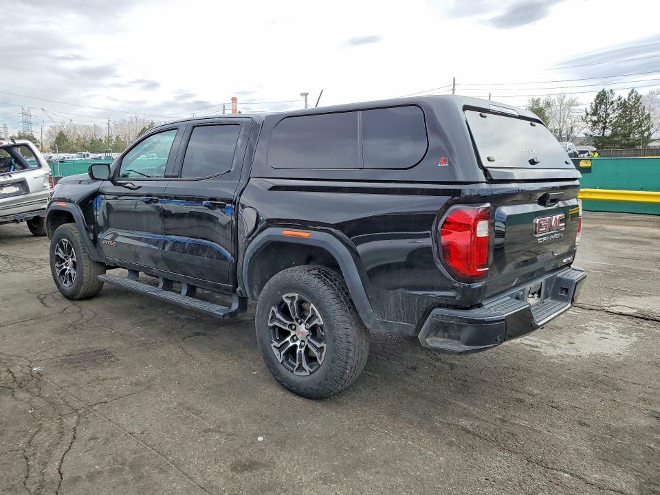 2023 GMC Canyon AT4