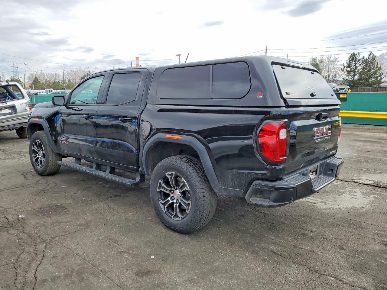 2023 GMC Canyon AT4