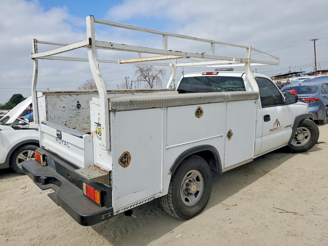 2005 Chevrolet Silverado Utility / Service Truck