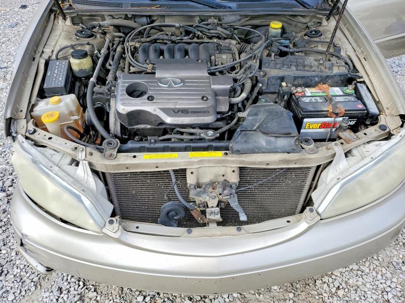 2001 Infiniti I30 Base
