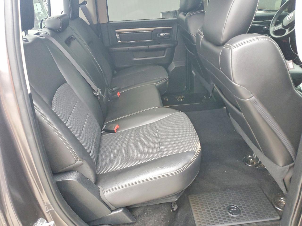 2015 Dodge RAM 1500 Sport