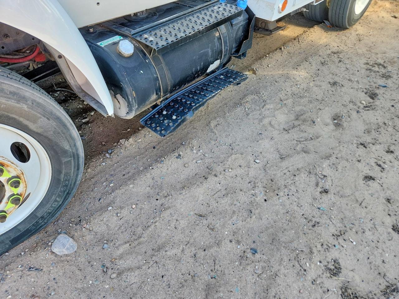 2015 Ford F650 Super Duty Bucket Truck