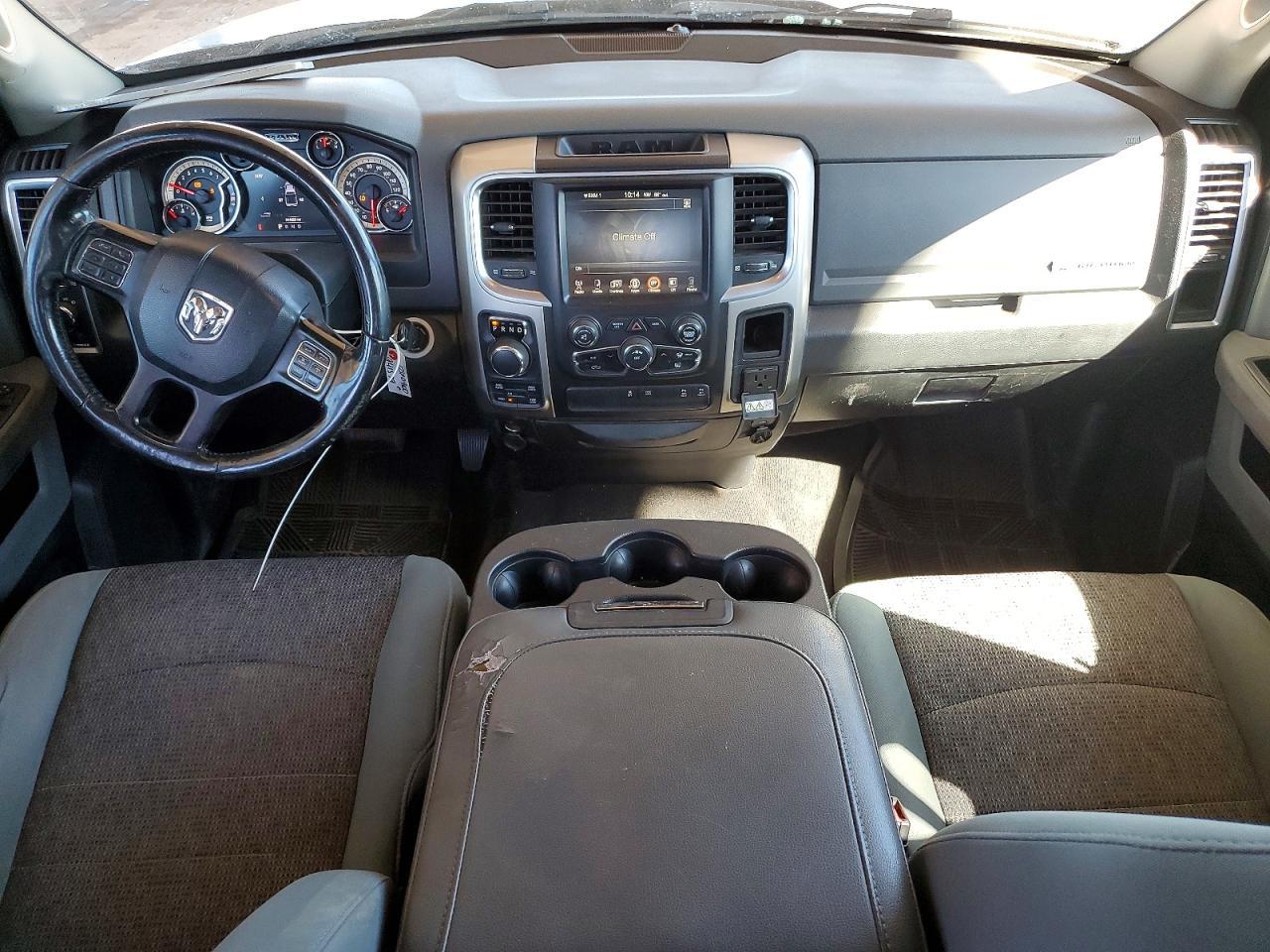 2016 Dodge RAM 1500 SLT