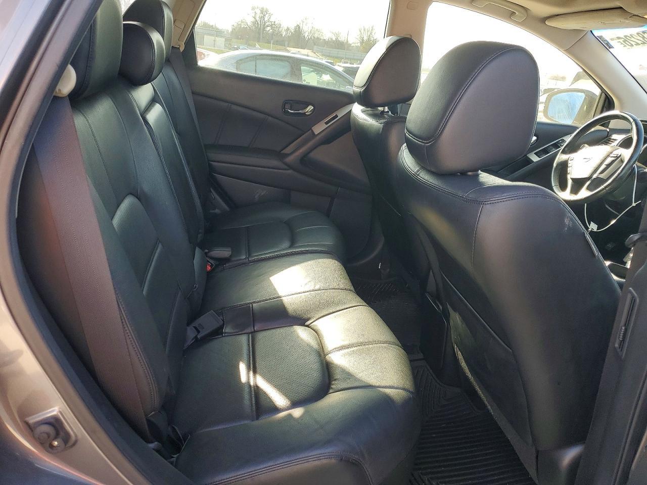 2013 Nissan Murano s