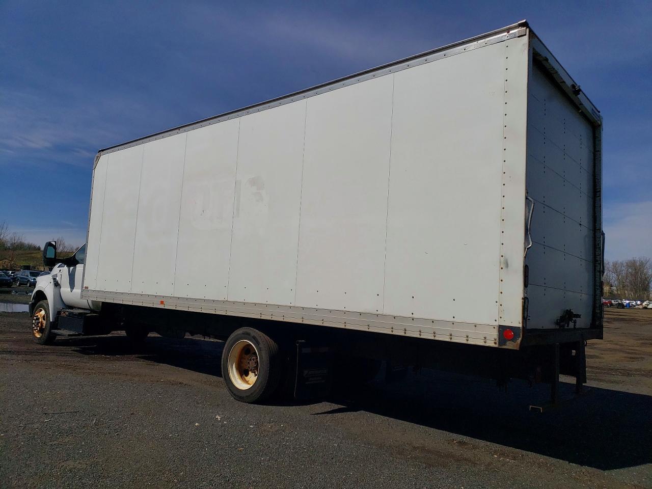 2016 Ford F650 Super Duty BOX Truck