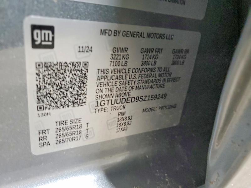 2025 GMC Sierra K1500 SLT