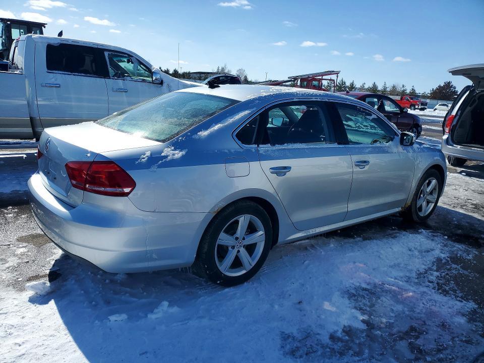 2013 Volkswagen Passat se